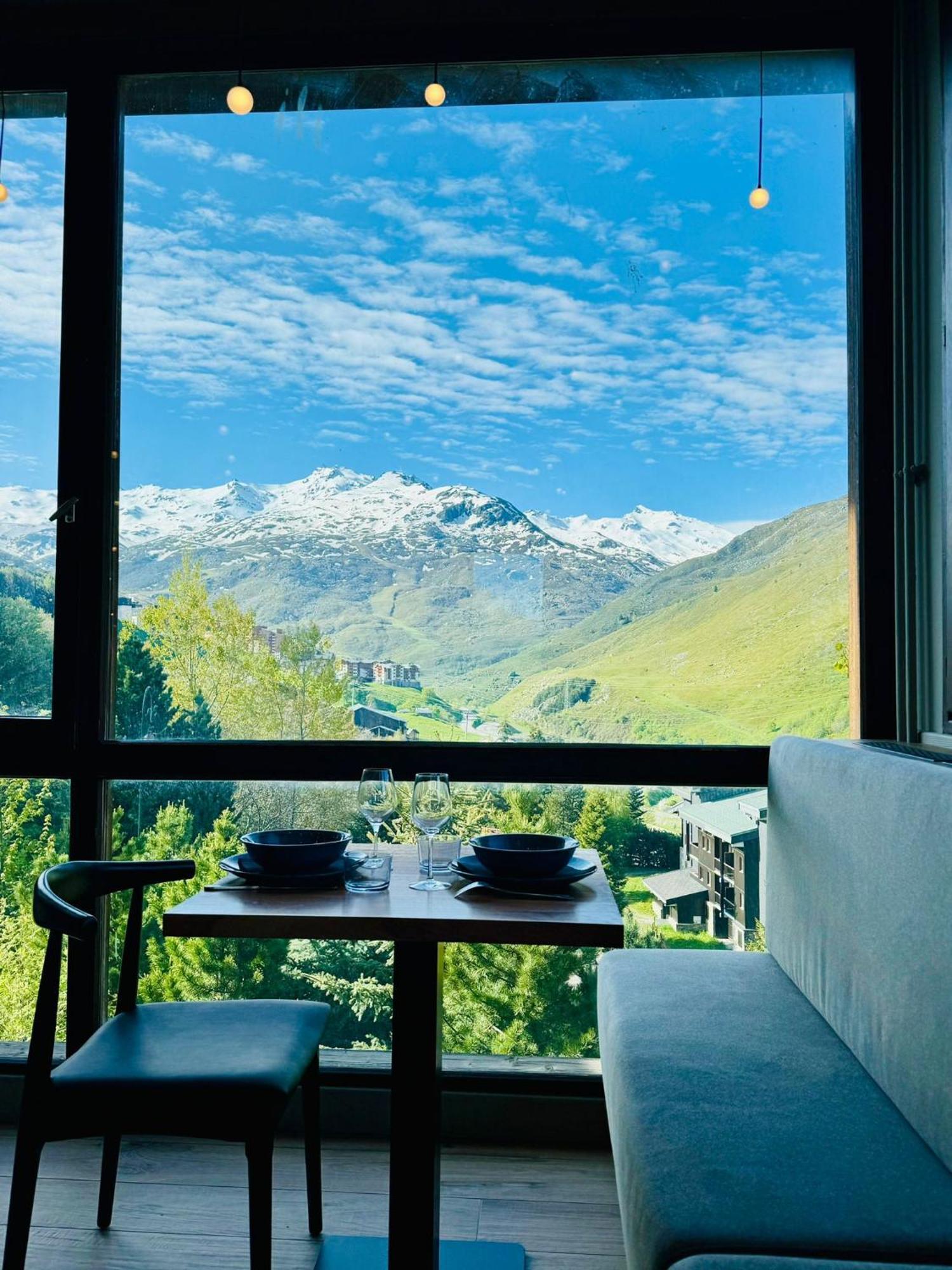 Alpeen Hotel Сен-Мартен-де-Бельвиль Экстерьер фото